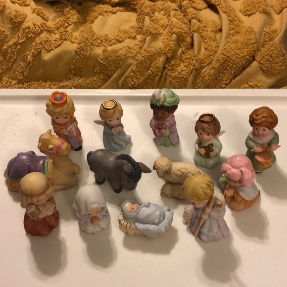 precious moments nativity dolls